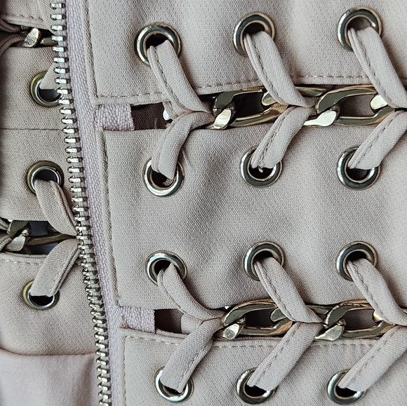 House Of CB Anuki Nude Chain Link Long Sleeve Body Hugging Dress - Picture 4 of 15